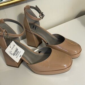 Worhtington heels size 6